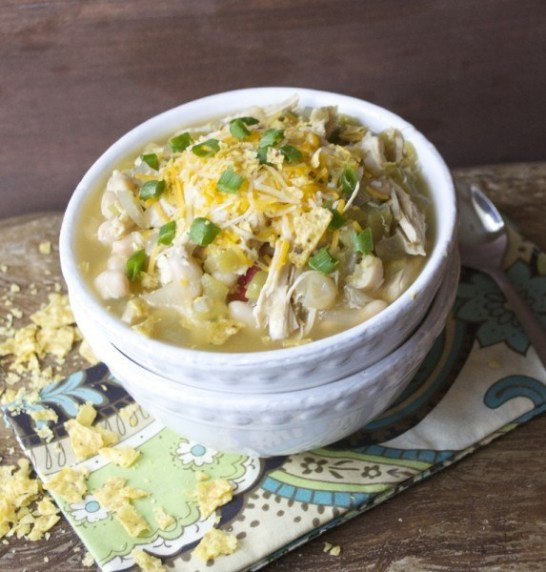 Slow Cooker White Bean Chicken Chili
 Slow Cooker White Bean Chicken Chili Verde Video Maebells