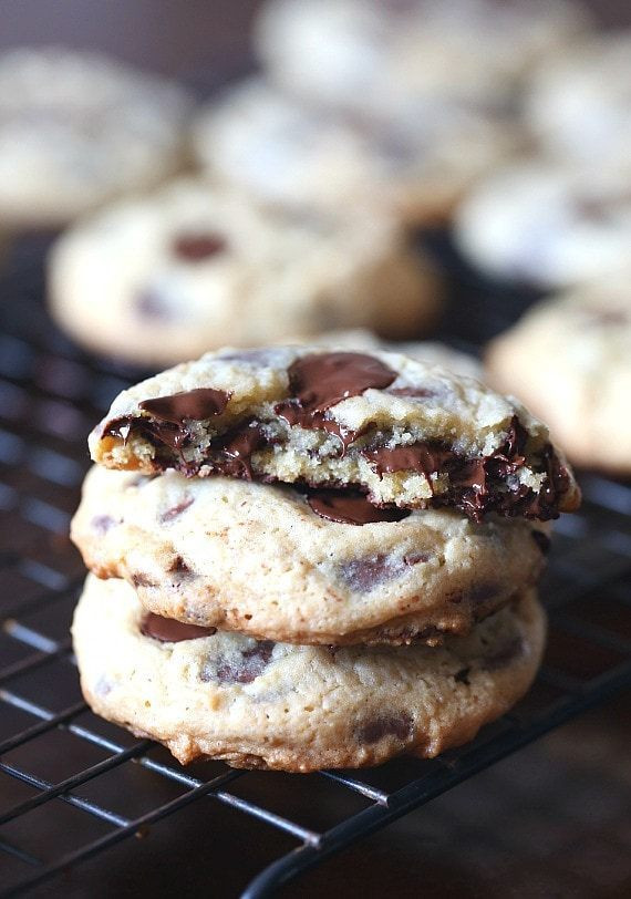 Sour Cream Chocolate Chip Cookies
 Sour Cream Chocolate Chip Cookies Cookies and Cups