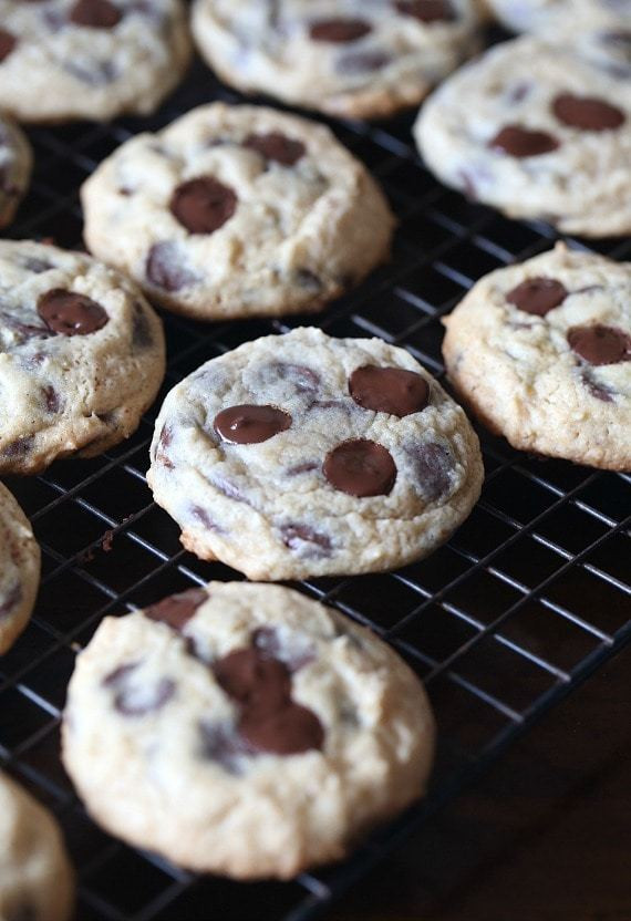 Sour Cream Chocolate Chip Cookies
 Sour Cream Chocolate Chip Cookies Cookies and Cups