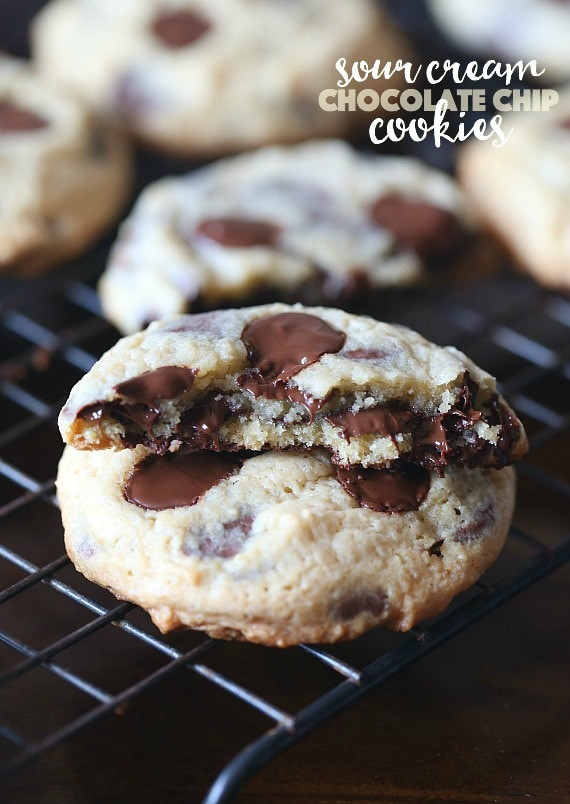 Sour Cream Chocolate Chip Cookies
 Sour Cream Chocolate Chip Cookies Cookies and Cups