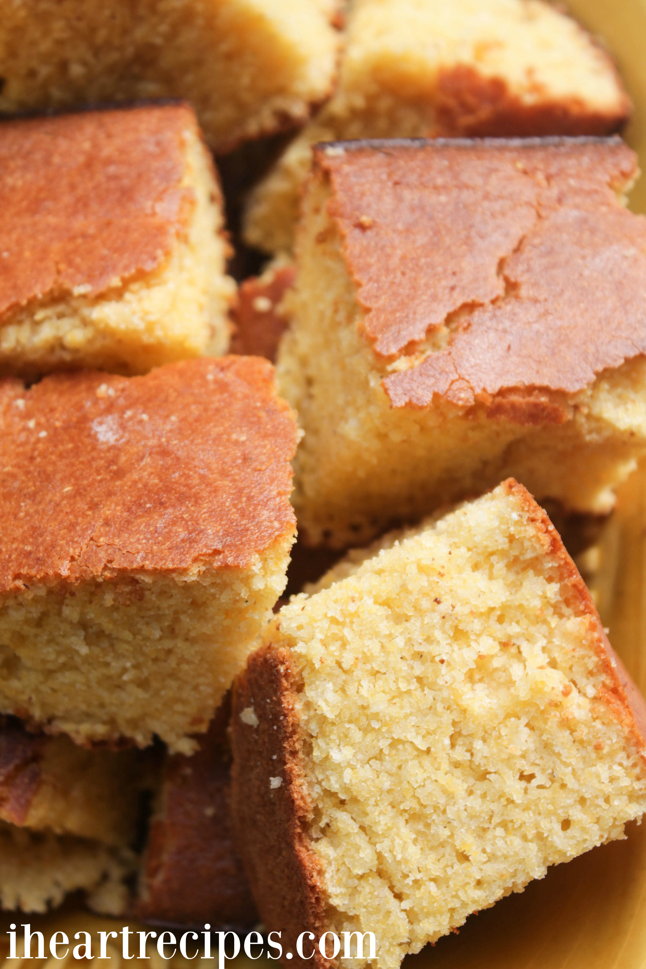 Southern Cornbread Recipe
 Classic Southern Cornbread Recipe