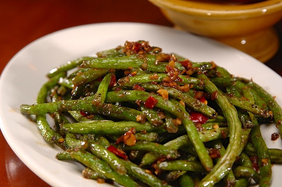 Spicy Green Bean
 Spicy and Garlicky Green Beans with Walnuts