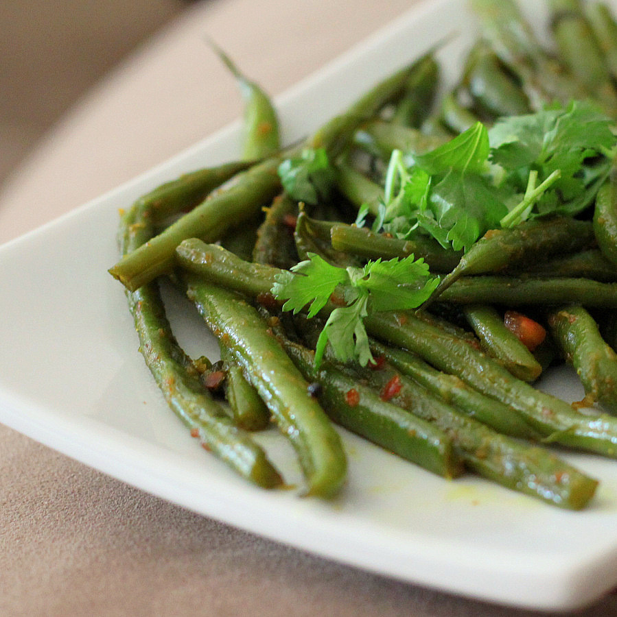 Spicy Green Bean
 Green Beans with fennel seed lentils and cilantro
