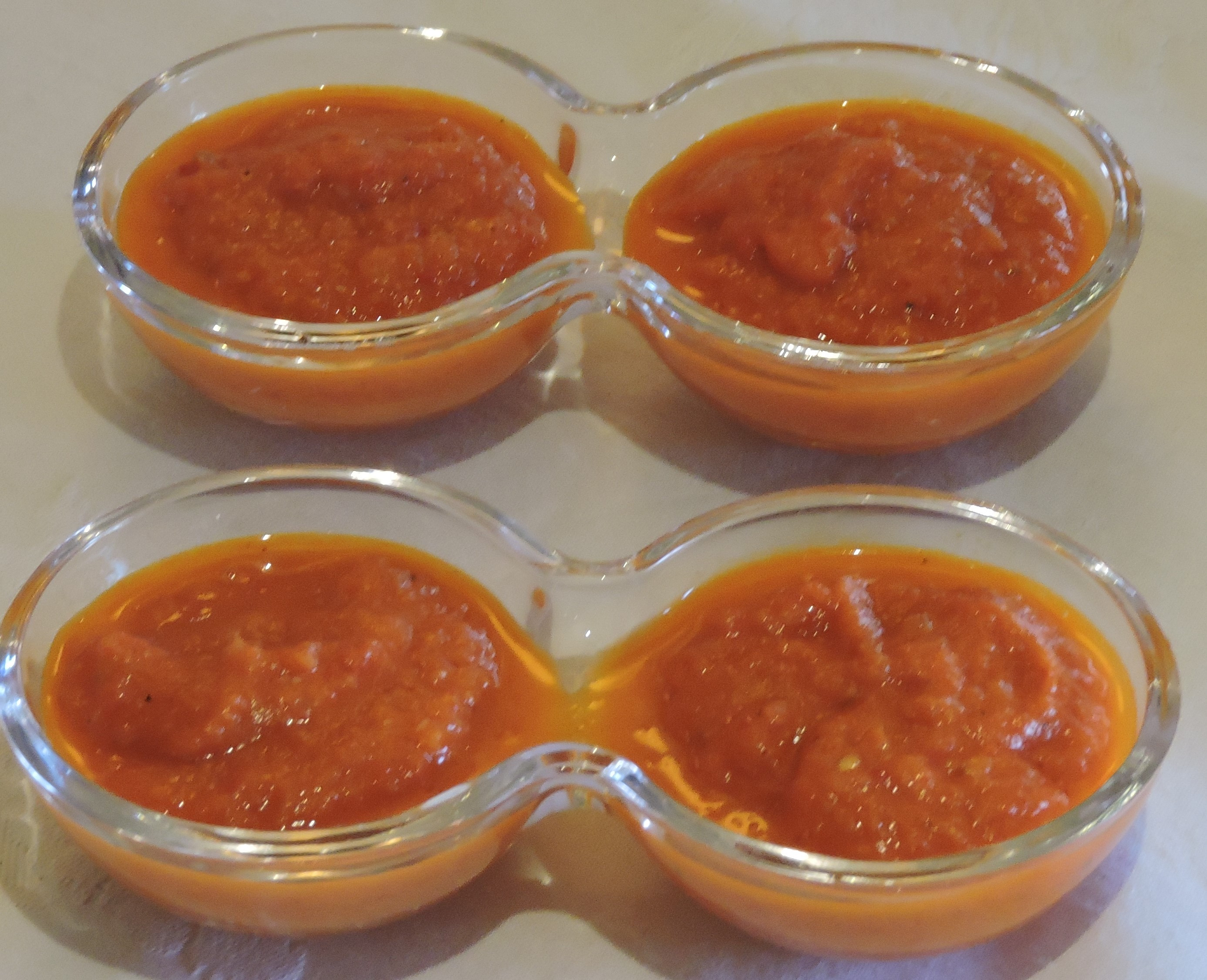 Spicy Tomato Sauce
 Spicy tomato sauce for tapas Cooking ConfidentialCooking