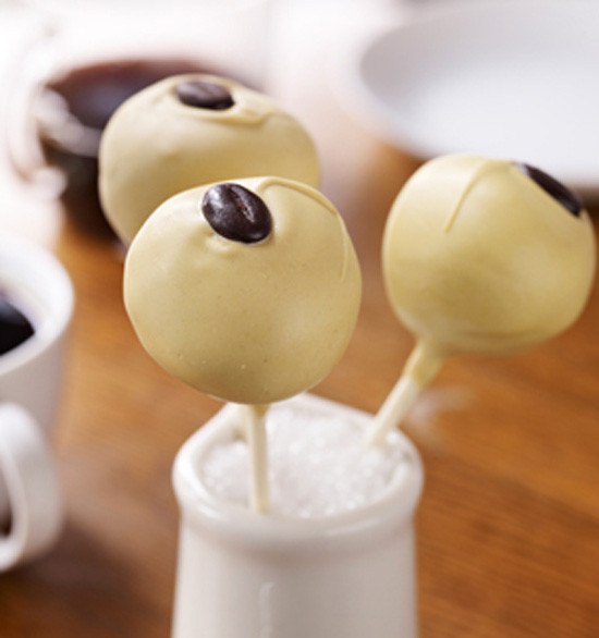 Starbucks Cake Pop Recipe
 This just in Starbucks Cakepops= Heaven