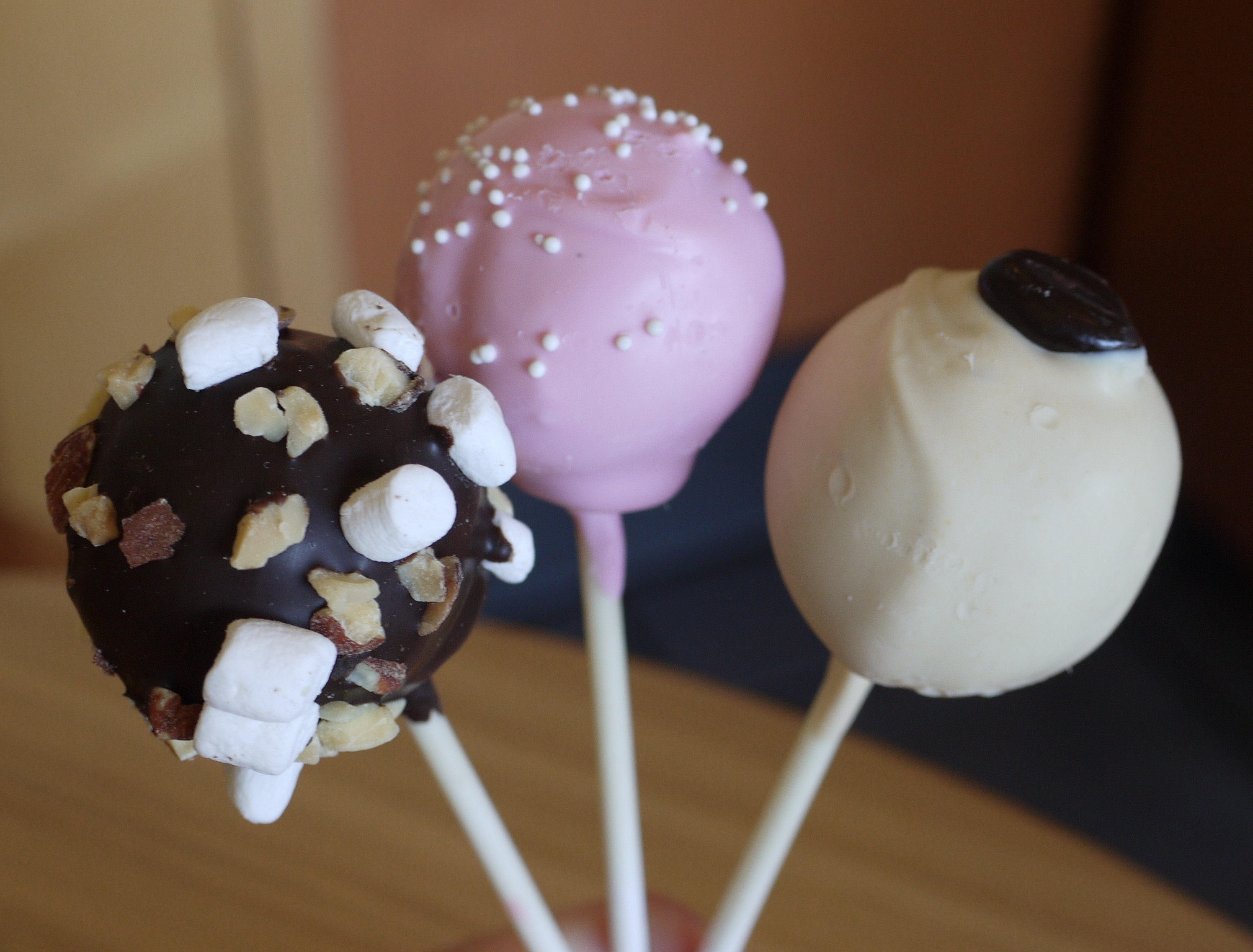 Starbucks Cake Pop Recipe
 Starbucks Cake Pops Um Quite Possibly the Best Out There