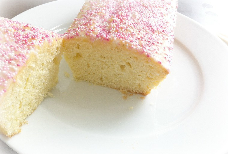 Starbucks Lemon Pound Cake
 Starbucks geklaut Lemon Pound Cake – K o k o l o r e s