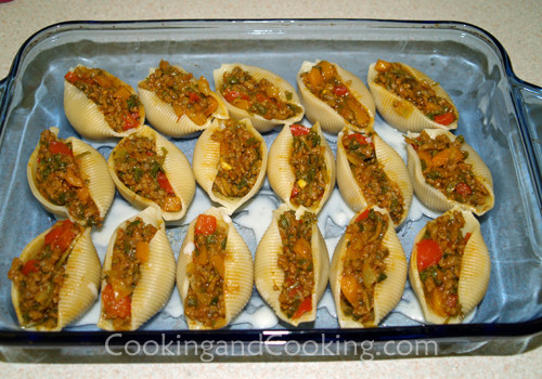 Stuffed Shells With Ground Beef
 Stuffed Shells with Ground Beef