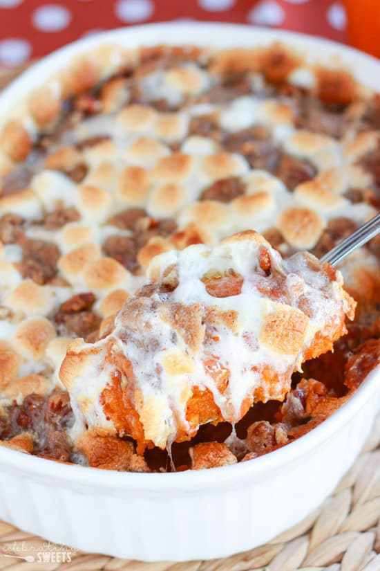 Sweet Potato Casserole With Pecans And Marshmallows
 Sweet Potatoes with Marshmallow Streusel