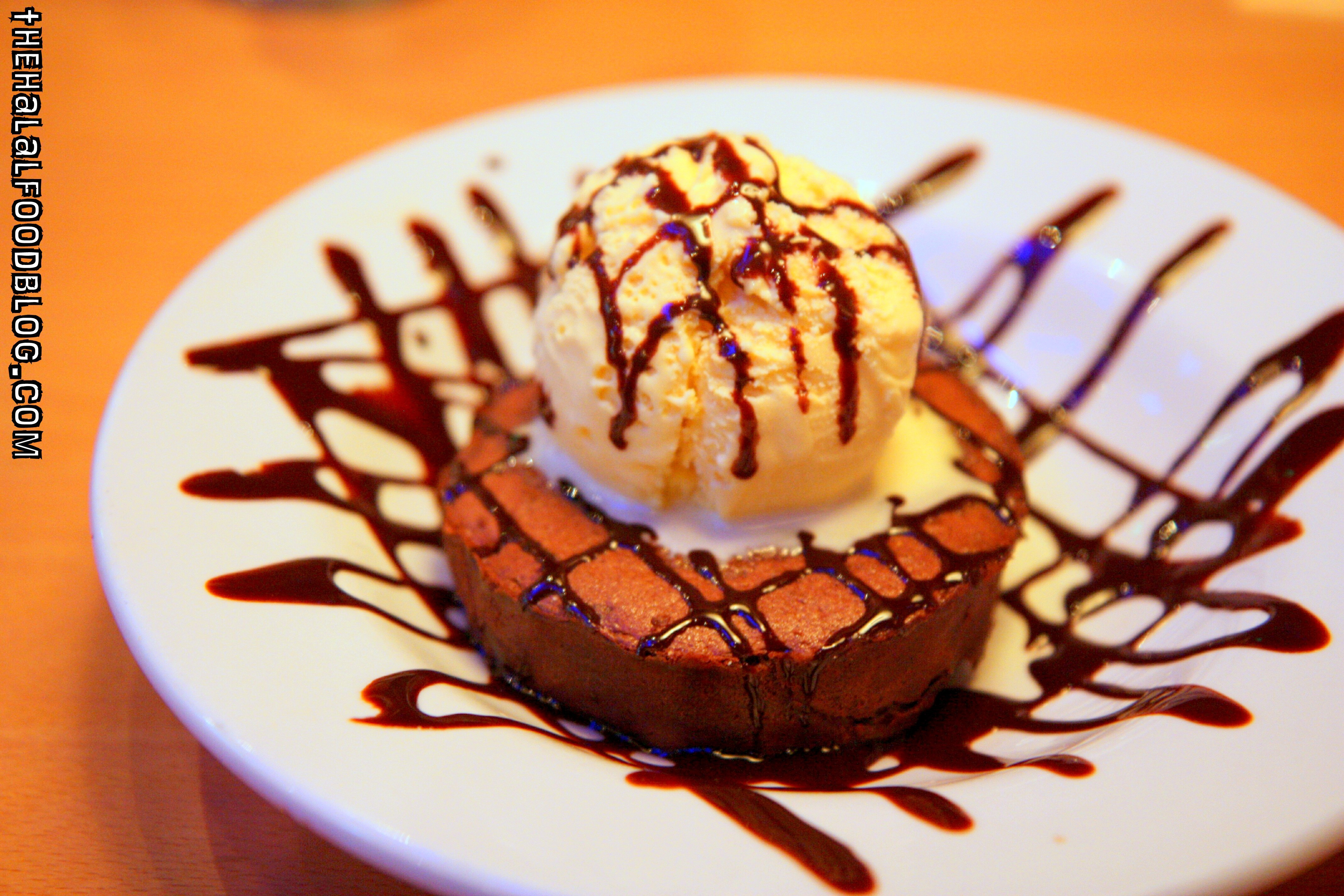 Texas Roadhouse Desserts
 Texas Roadhouse – TheAlshayaFoodTour in Dubai The Halal