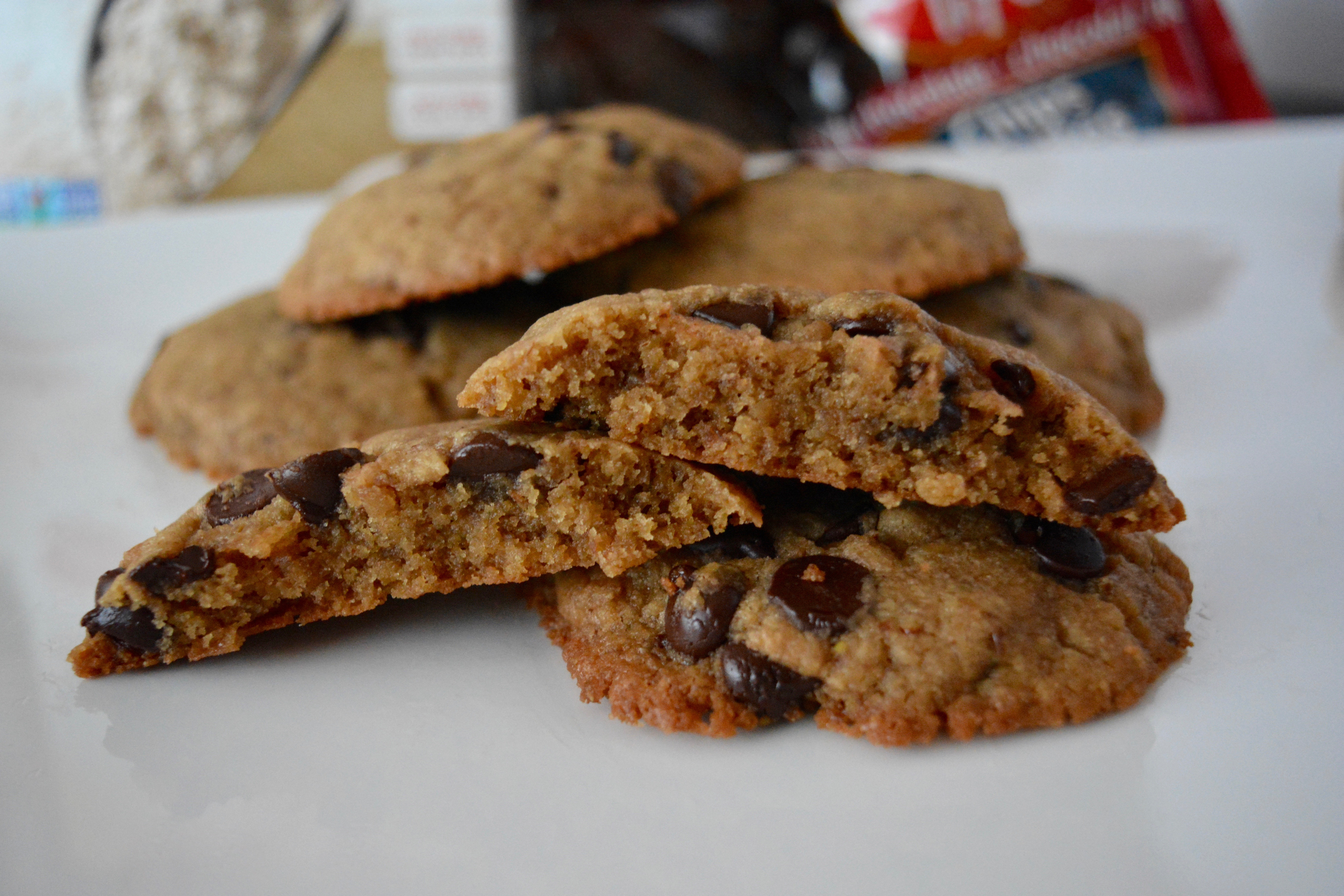 Thick Chewy Chocolate Chip Cookies
 Crisp and Chewy Chocolate Chip Cookie Recipe