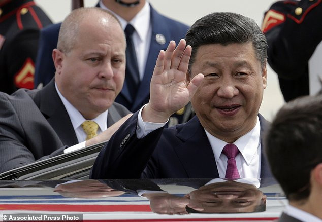 Trump Xi Dinner
 Trump kicks off Florida meetings with Chinese president