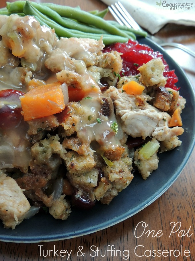 Turkey Stuffing Casserole
 e Pot Turkey & Stuffing Casserole