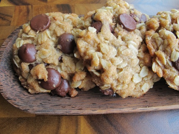 Vegan Oatmeal Chocolate Chip Cookies
 Vegan Oatmeal Chocolate Chip Cookies Recipe