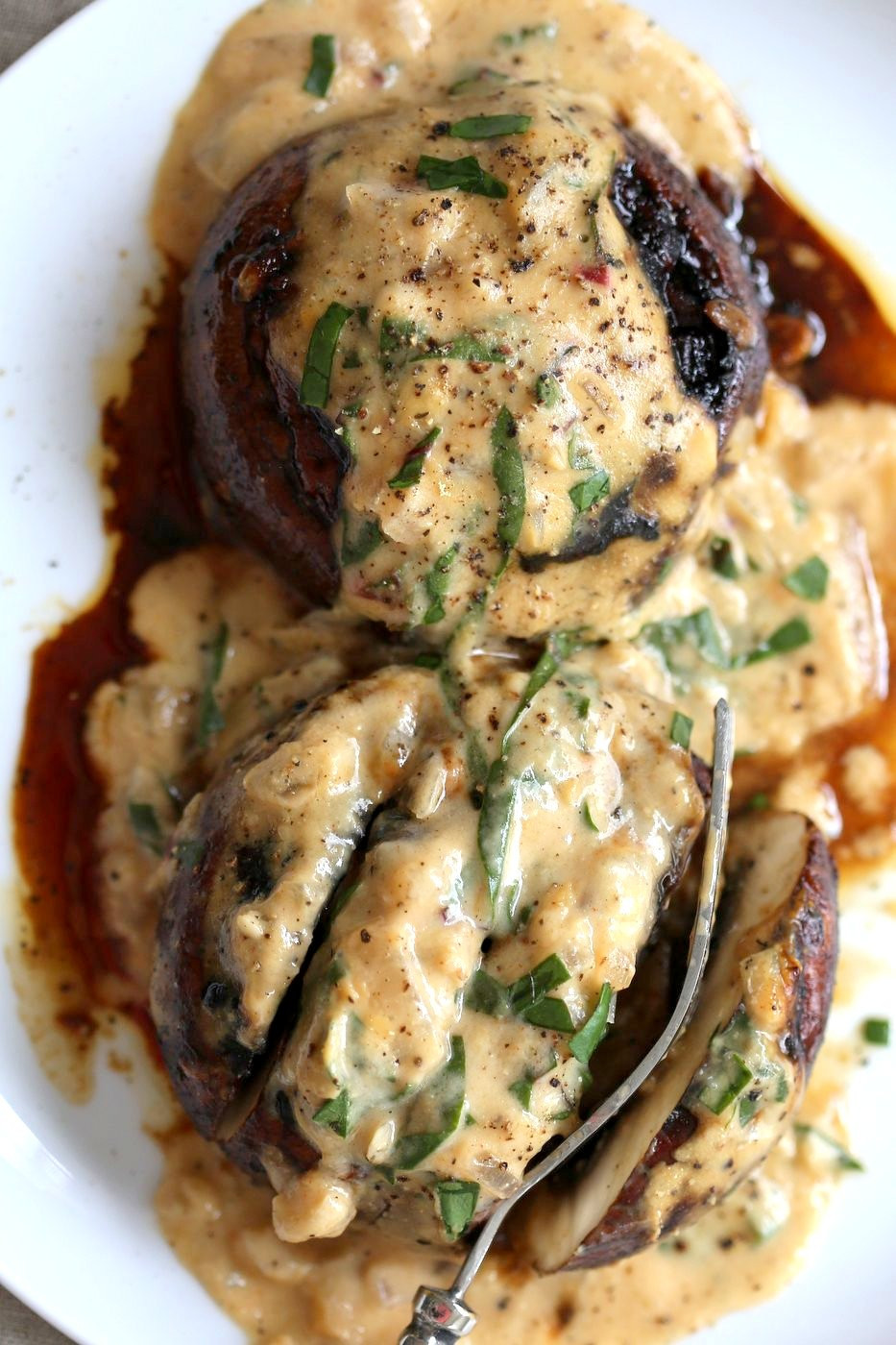 Vegan Portobello Mushroom Recipes
 Grilled Portobello Mushrooms with Garlic Sauce Vegan Richa