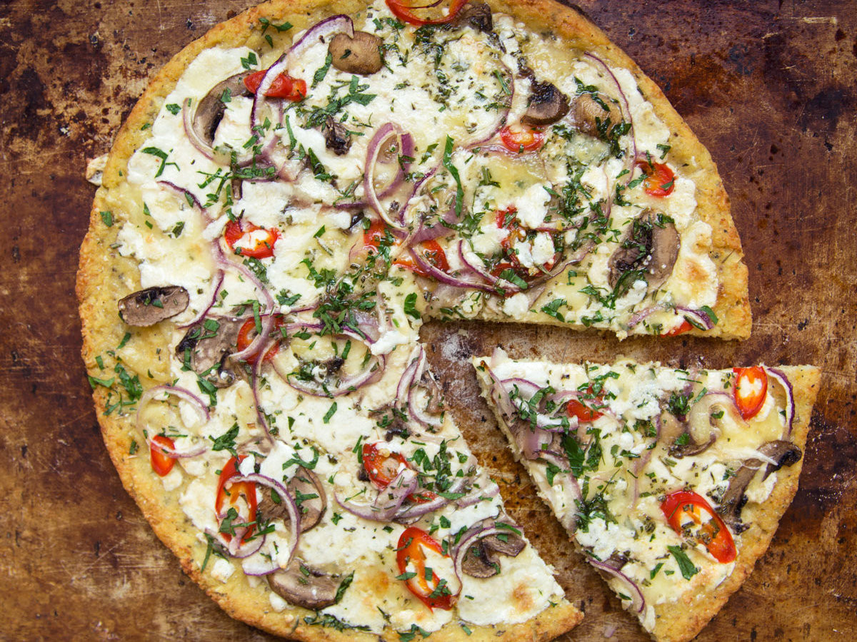 Where To Buy Cauliflower Pizza Crust
 Cauliflower Crust Pizza Recipe Anna Painter