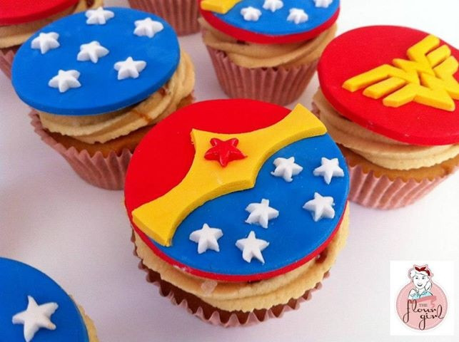 Wonder Woman Cupcakes
 Wonder Woman Cupcakes Cake Ideas and Designs