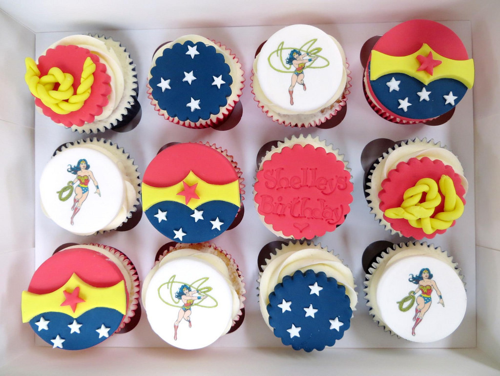 Wonder Woman Cupcakes
 Wonder Woman Birthday Cupcakes