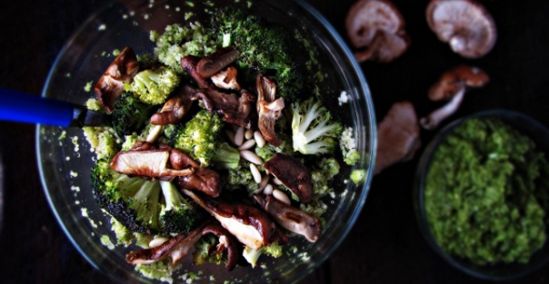 15_quinoa_with_broccoli-avocado_pesto