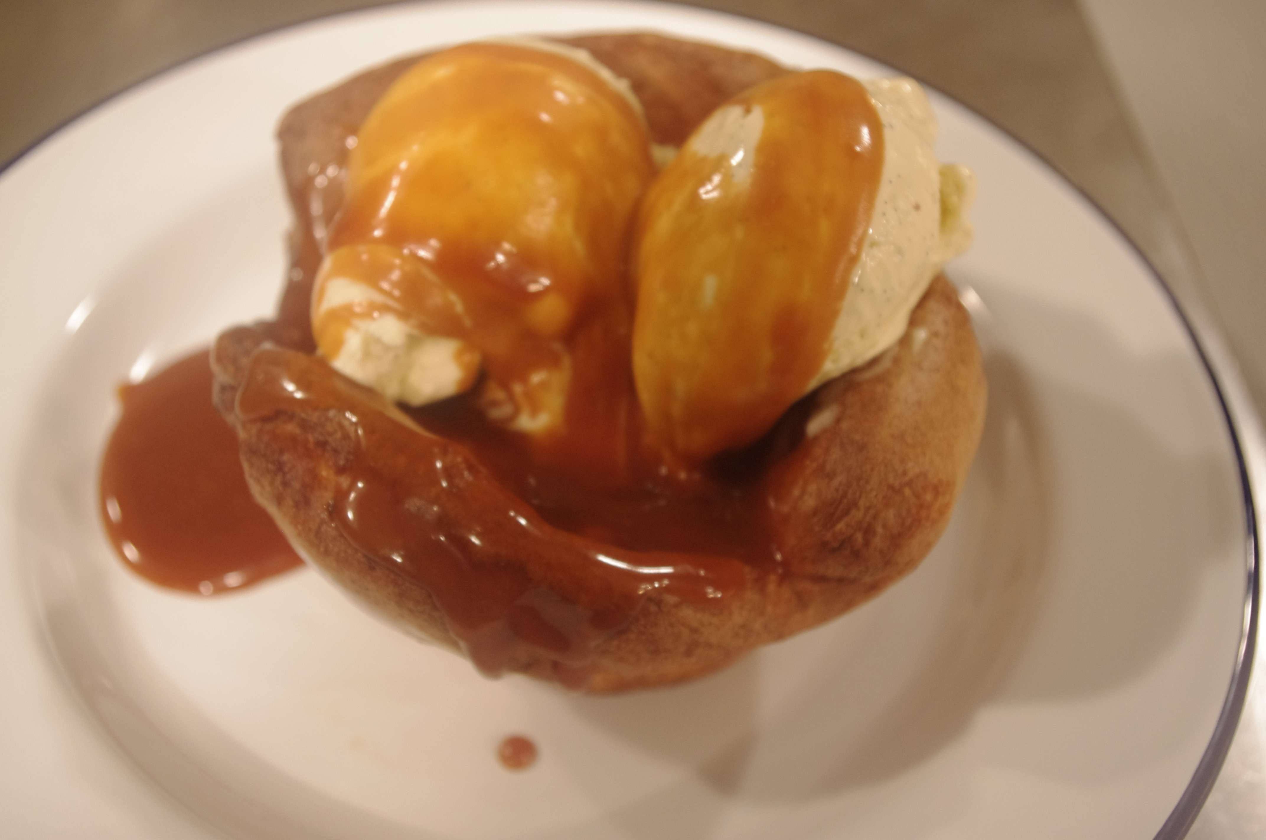 Yorkshire Pudding Dessert
 Yorkshire pudding vanilla ice cream and caramel