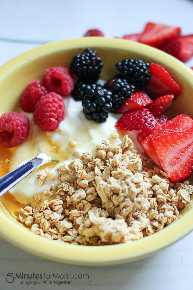 Yummy Healthy Breakfast
 Delicious & Healthy Breakfast Bowl with Chobani Greek Yogurt