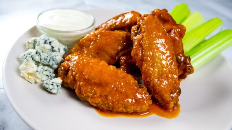 Zaxby'S Chicken Fingers &amp; Buffalo Wings
 Classic Buffalo wings I Love Meat