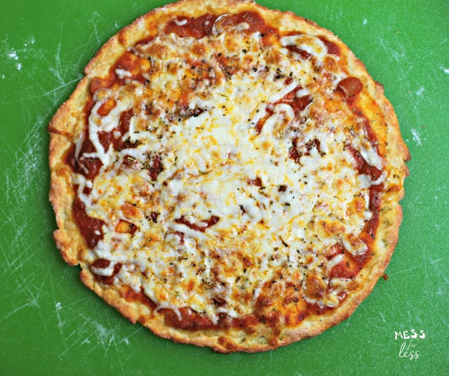 2 Ingredient Pizza Dough
 2 Ingre nt Pizza Dough Mess for Less