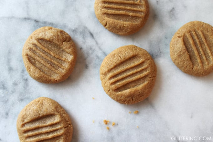 3 Ingredient Peanut Butter Cookies No Egg
 3 ingre nt peanut butter cookies no egg