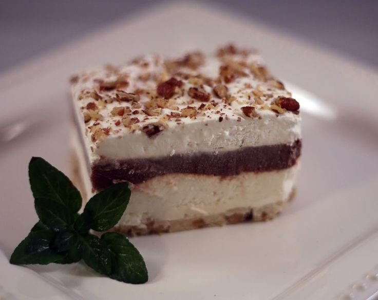 4 Layer Chocolate Dessert
 25 trending Four Layer Delight ideas on Pinterest