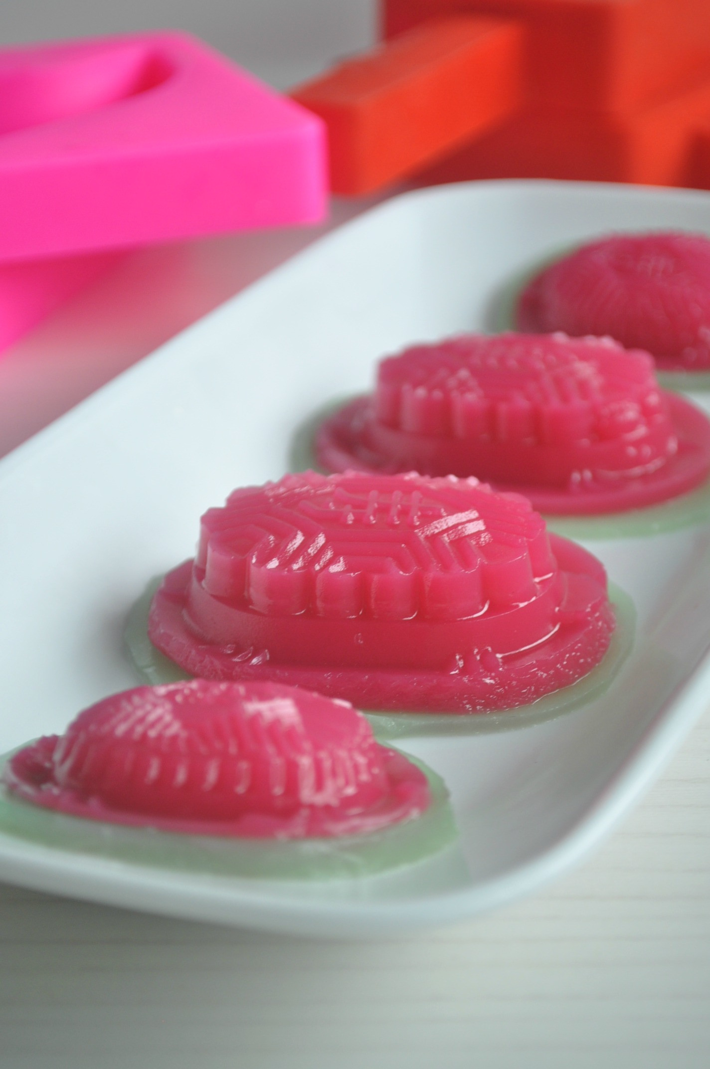 Agar Agar Dessert
 Peng Kueh Ang Ku Kueh Agar Agar Jelly with “Filling” 饭馃