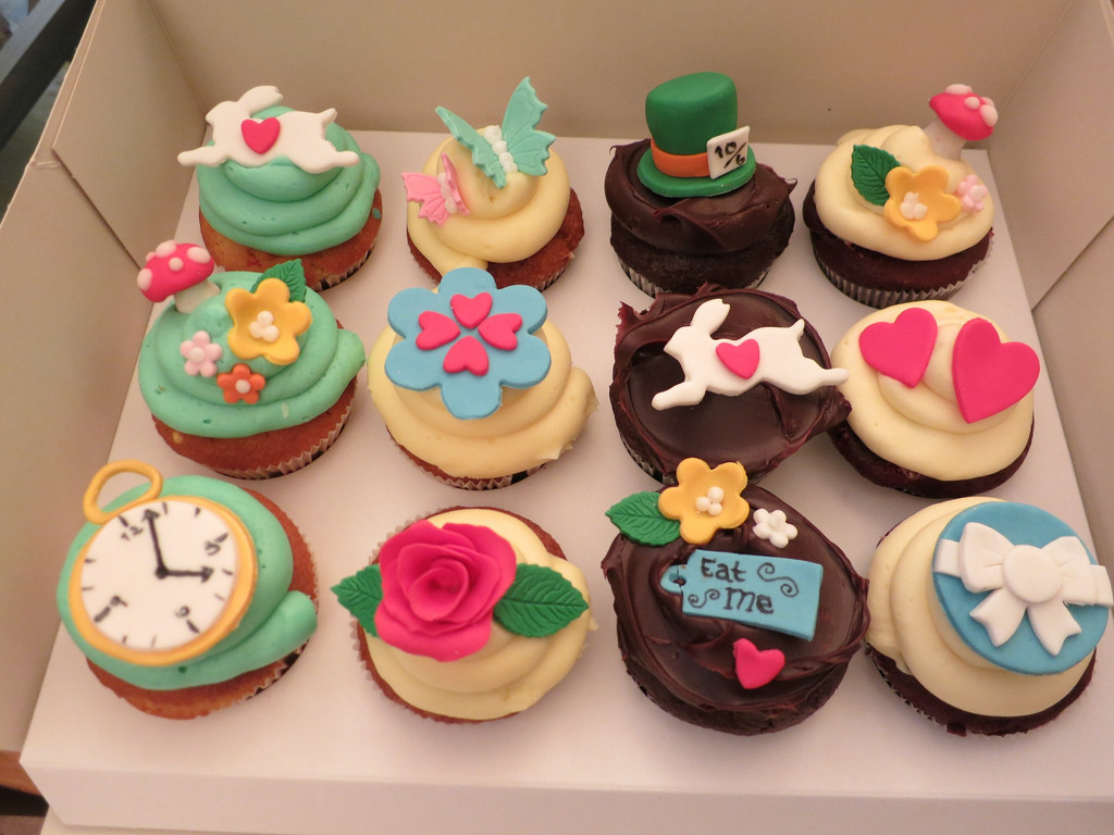 Alice In Wonderland Cupcakes
 Alice in Wonderland cupcakes