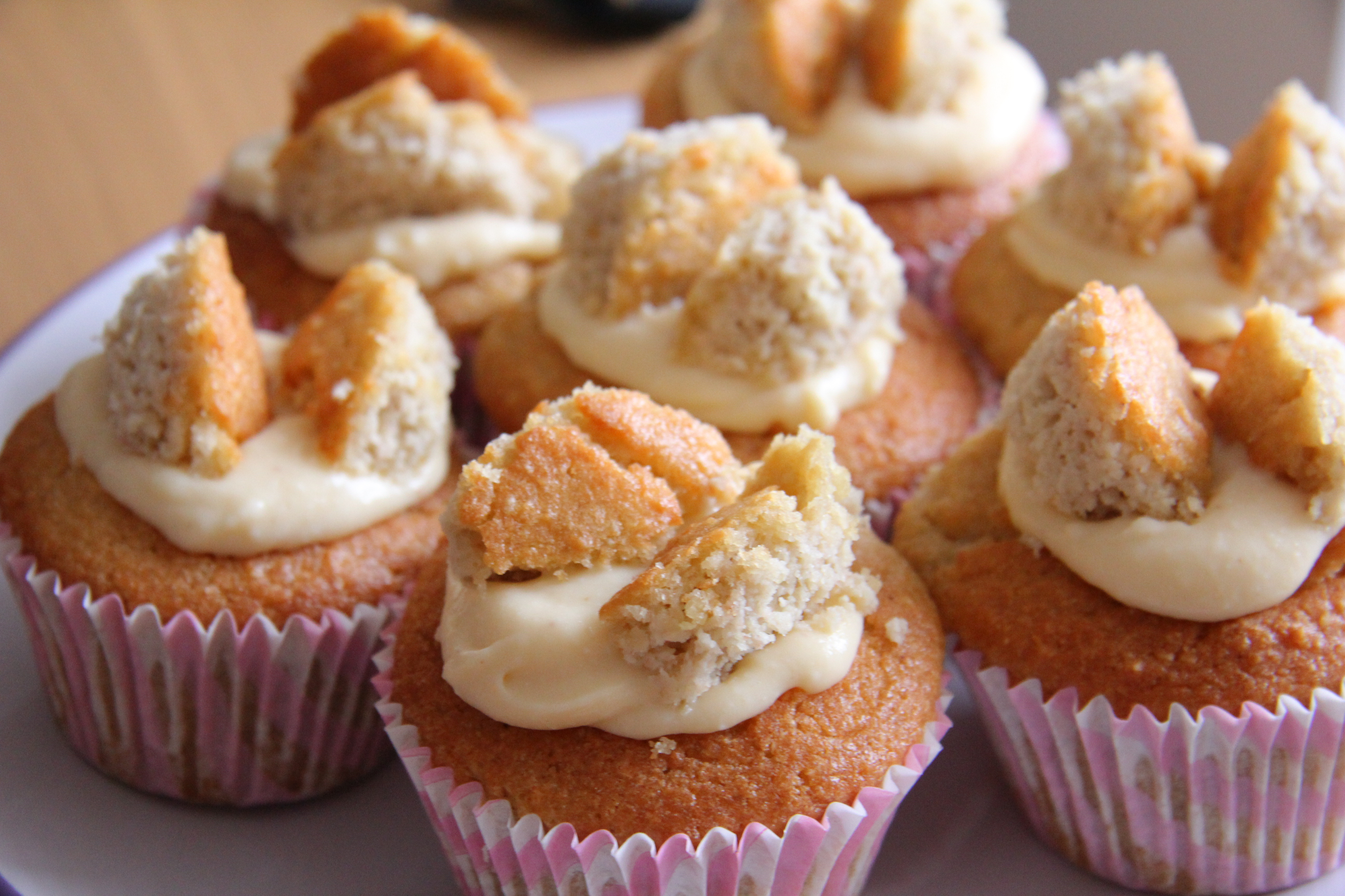 Almond Flour Cupcakes
 almond meal lemon cupcakes