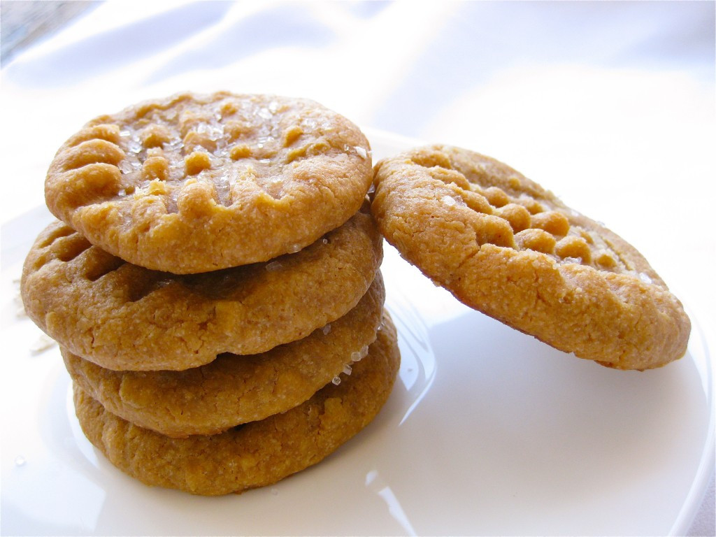 Almond Flour Peanut Butter Cookies
 almond flour peanut butter cookies