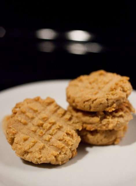 Almond Flour Peanut Butter Cookies
 17 Best images about Low Carb SWEET Snacks on Pinterest