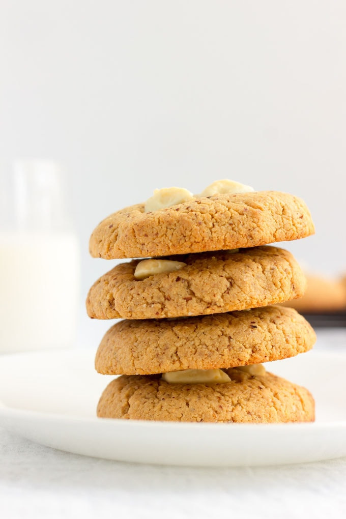 Almond Flour Peanut Butter Cookies
 Almond Flour & Peanut Butter Protein Cookies e Clever Chef