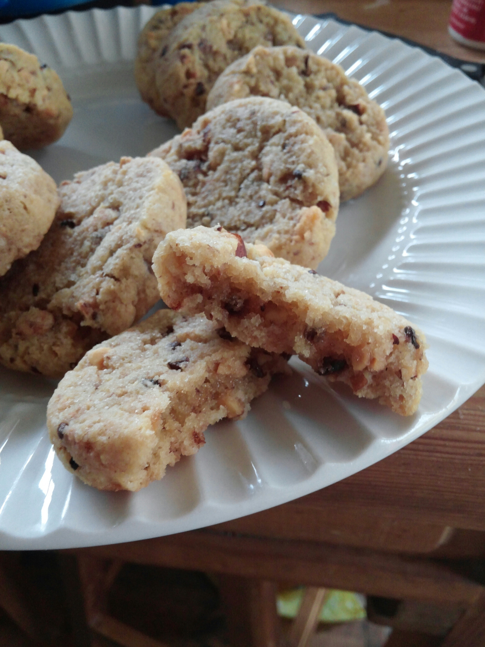 Almond Shortbread Cookies
 Cocoa almond shortbread cookies