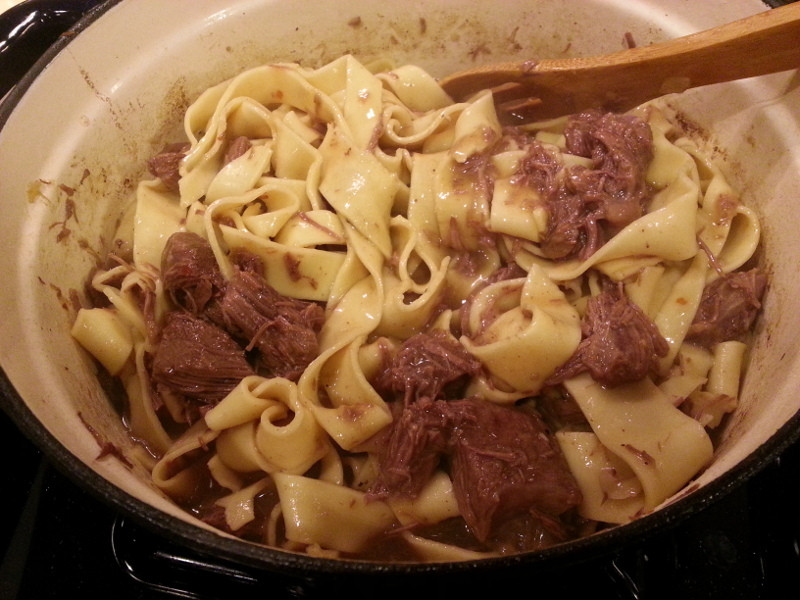 Amish Beef And Noodles
 Amish Beef and Noodles – Olivia s Kitchen