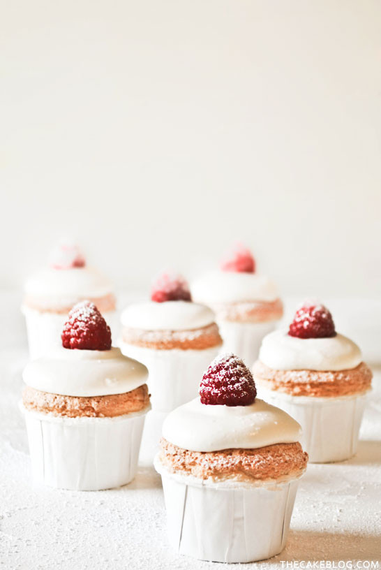 Angel Food Cake Cupcakes
 Snow Angel Cupcakes