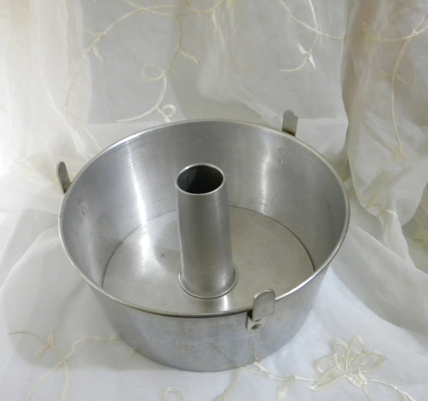 Angel Food Cake Pan
 Vintage et Aluminum 10 Angel Food Cake Pan 4