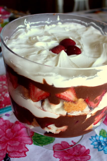 Angel Food Cake Trifles
 Chocolate – Strawberry Trifle