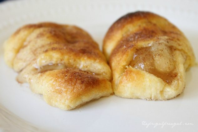 Apple Crescent Roll Dessert
 Apple Cinnamon Spiced Crescent Rolls Recipe