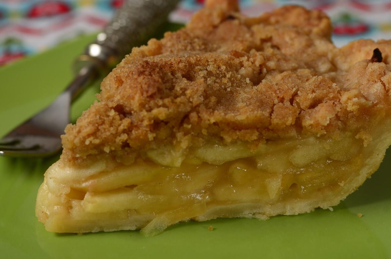 Apple Crisp Pie Recipe
 Apple Crumble Pie Joyofbaking Video Recipe