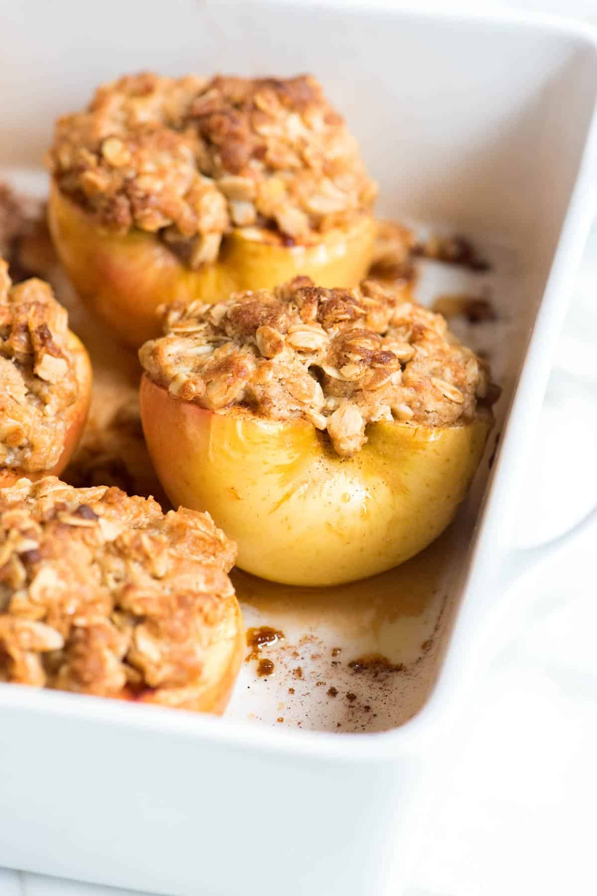 Apple Dessert Recipes
 Easy Baked Cinnamon Apples Recipe