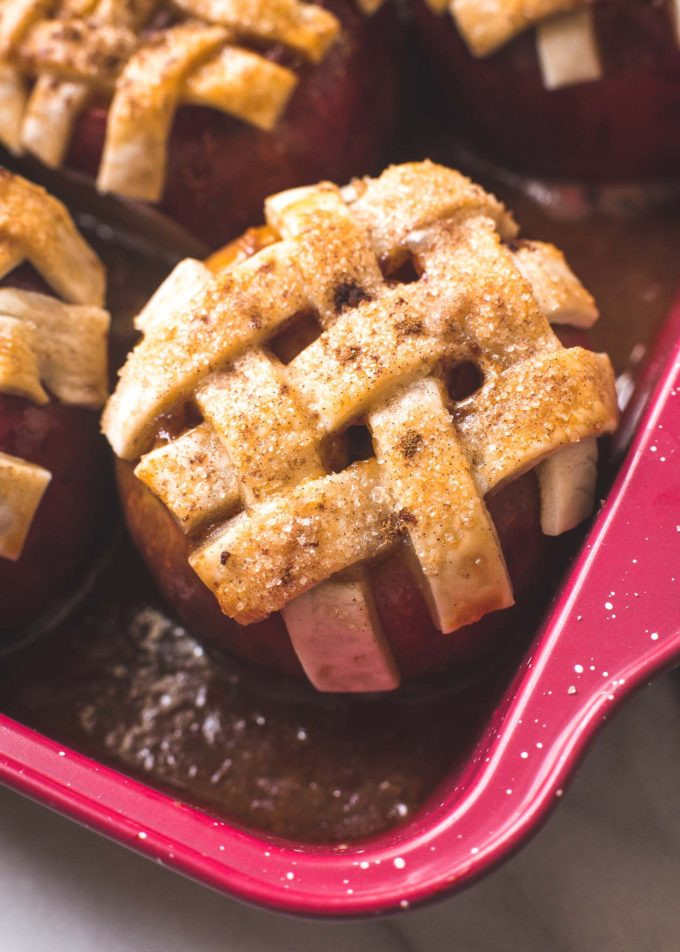 Apple Pie Bake Time
 Caramel Apple Pie Baked in an Apple