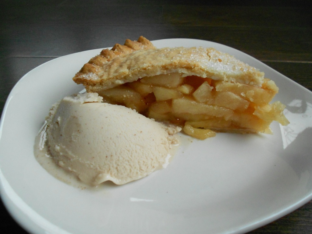 Apple Pie Ice Cream
 Snacking Squirrel Apple Pie and Almond Ice Cream