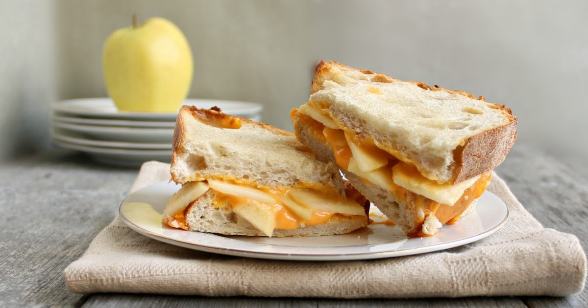 Apple Pie With Cheese
 Hungry Couple Cheddar Apple Pie Grilled Cheese