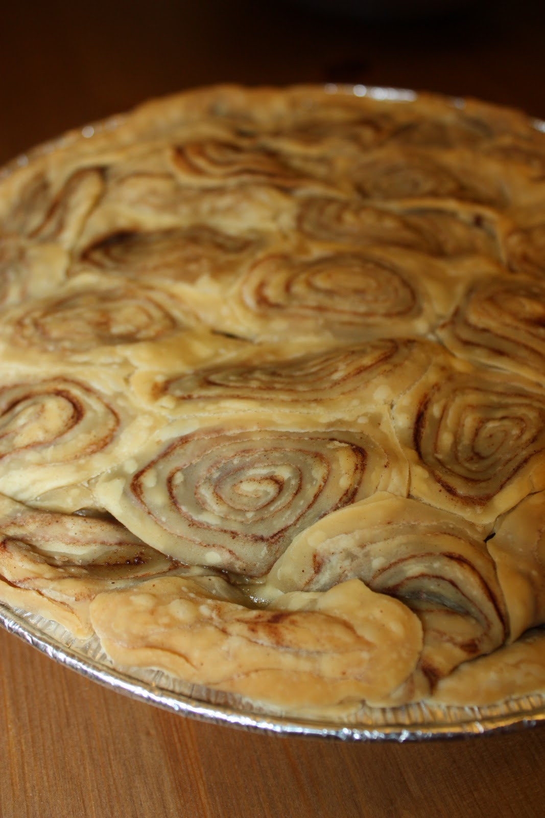 Apple Pie With Cinnamon Roll Crust
 Olive The Ingre nts Cinnamon Roll Pie Crust
