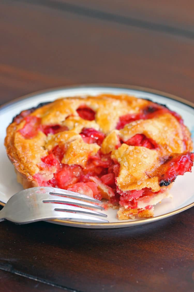 Apple Rhubarb Pie
 Apple Rhubarb Pie keviniscooking