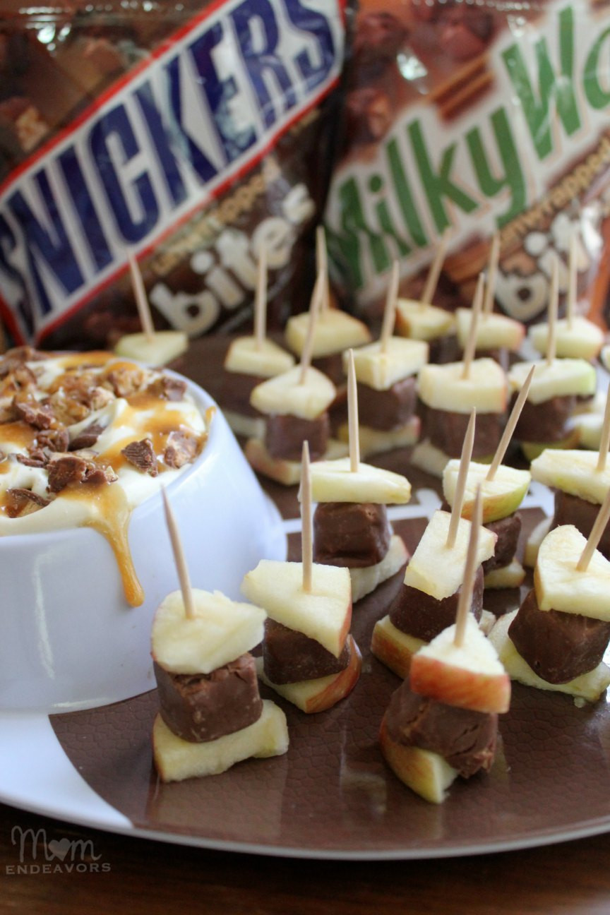 Apple Snickers Dessert
 Apple Snickers Dippers