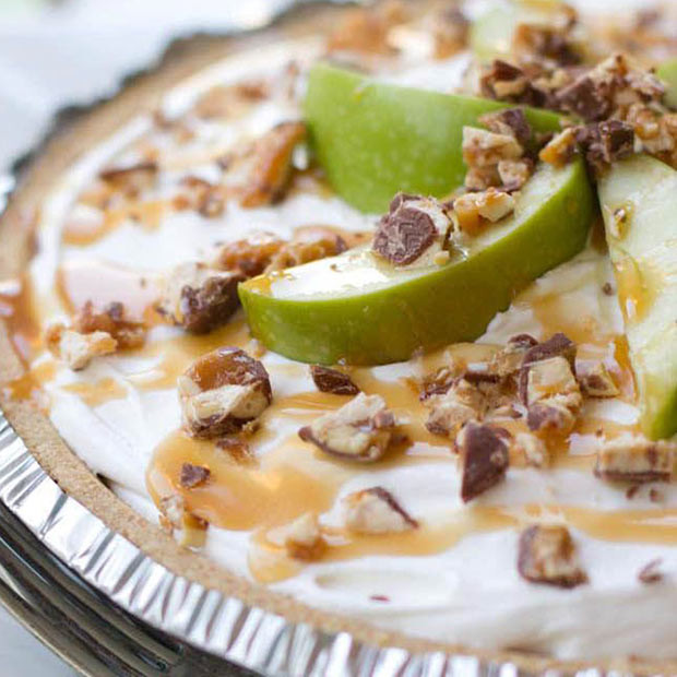Apple Snickers Dessert
 10 Mouthwatering Thanksgiving Dessert Recipes